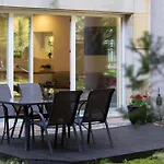 公寓 Lovely In With Parking Near Royal Baths Park By Renters