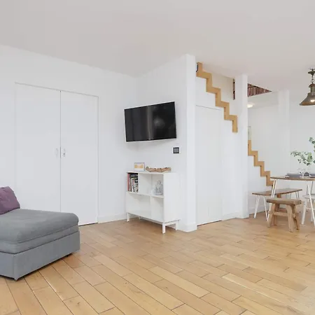 Lovely In With Parking Near Royal Baths Park By Renters Варшава