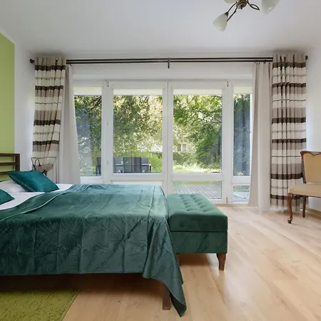 Appartamento Lovely In With Parking Near Royal Baths Park By Renters *