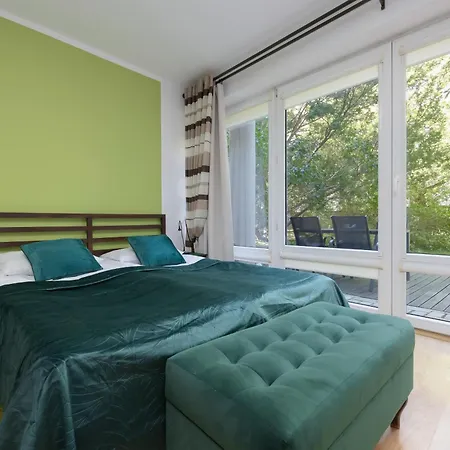 Lovely In With Parking Near Royal Baths Park By Renters *