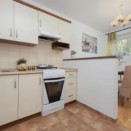 Appartamento Lovely In With Parking Near Royal Baths Park By Renters