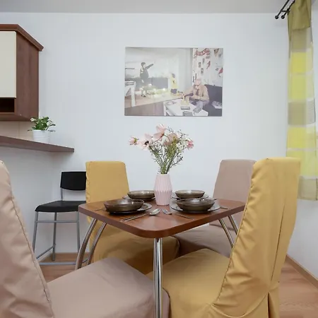 Lovely In With Parking Near Royal Baths Park By Renters Appartamento Varsavia